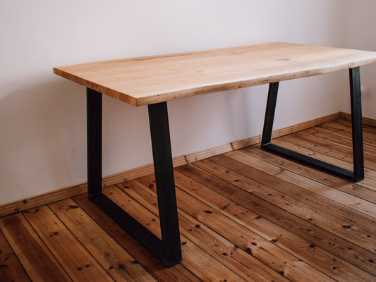 Esstisch - Wildeiche mit Baumkante